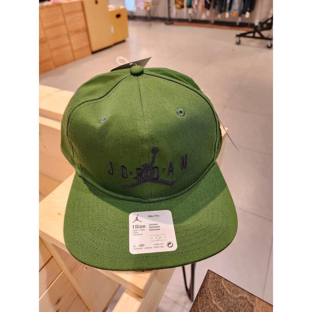 Jordan Off White Green Snapback